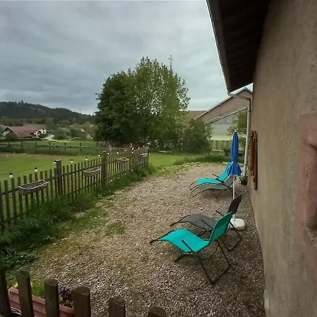 Du Plateau De 펜션 Champdray